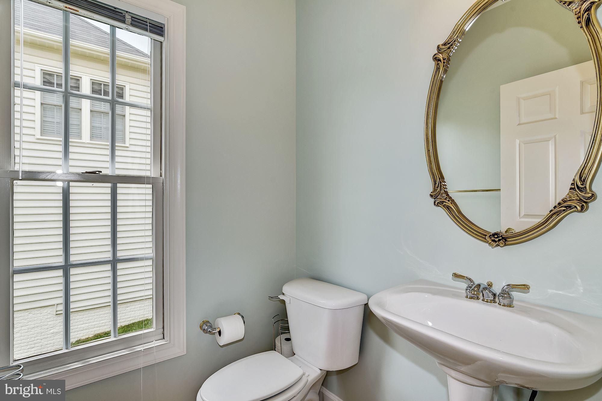 14404 Bubbling Spring Road Boyds, MD 20841 - Photo 12 of 30 Powder Room
