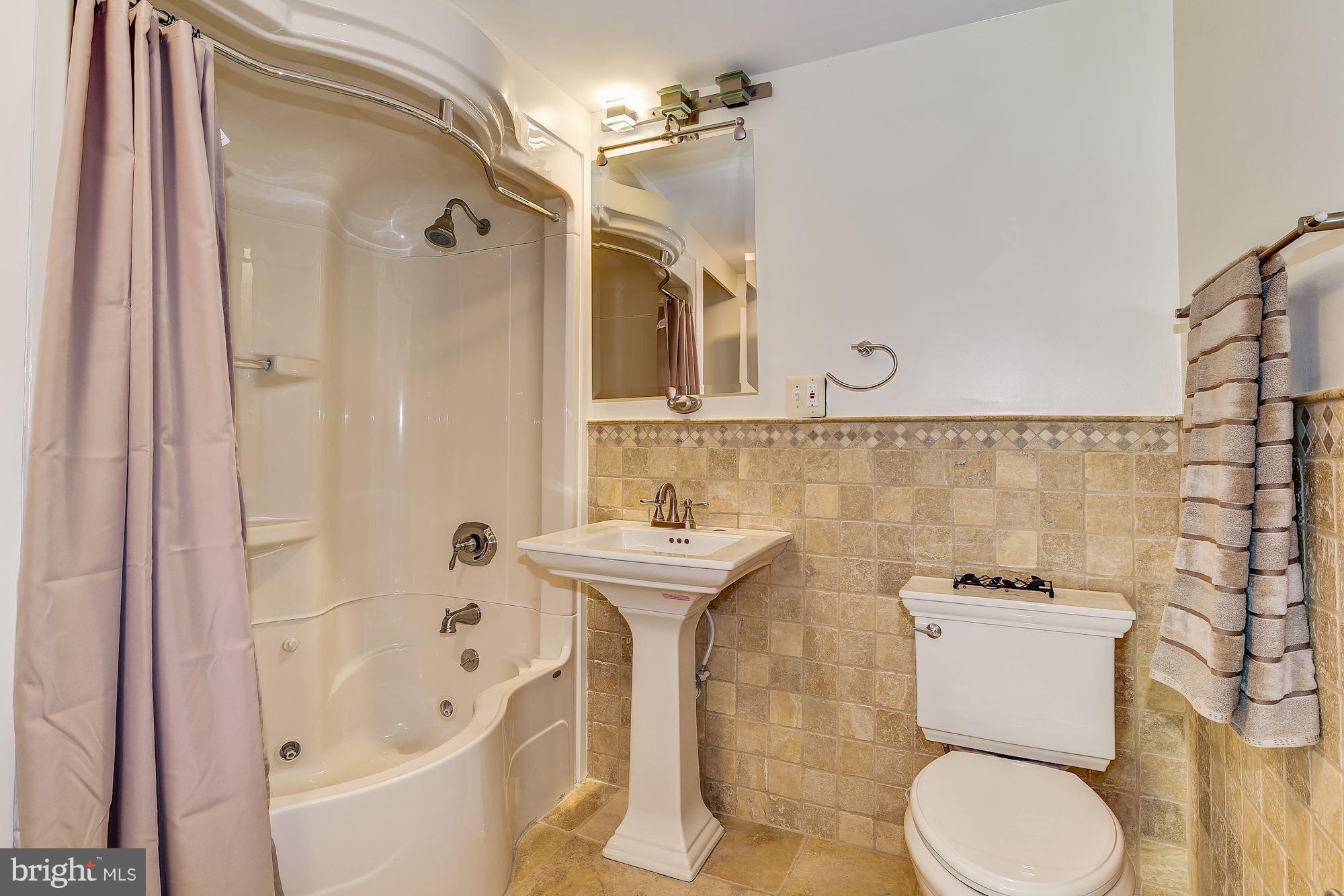 14404 Bubbling Spring Road Boyds, MD 20841 - Photo 27 of 30 Bath