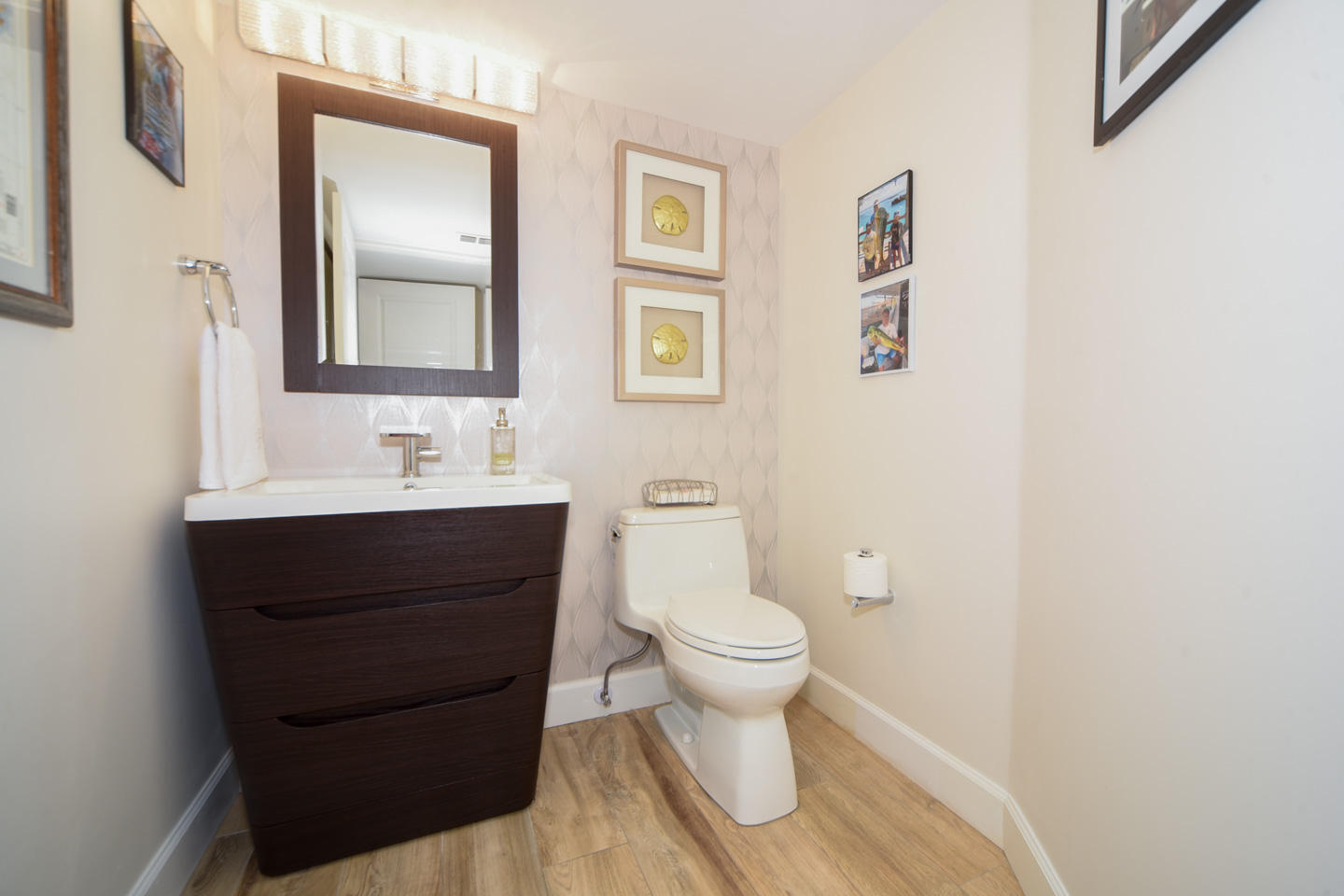 110 Southwest 11th Avenue Boca Raton, FL 33486 - Photo 20 of 35 19 Half Bathroom - on 1st floor off of F