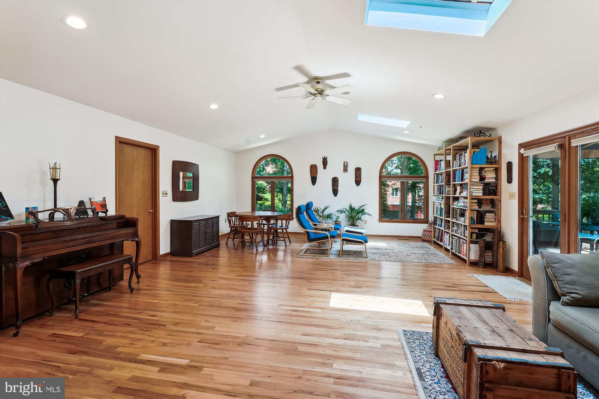 8510 Oakford Drive Springfield, VA 22152 - Photo 8 of 36 a living room with furniture and wooden floor