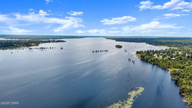 $189,000 | 9704 Summer Creek Drive, Southport, FL 32409