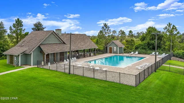 $189,000 | 9704 Summer Creek Drive, Southport, FL 32409