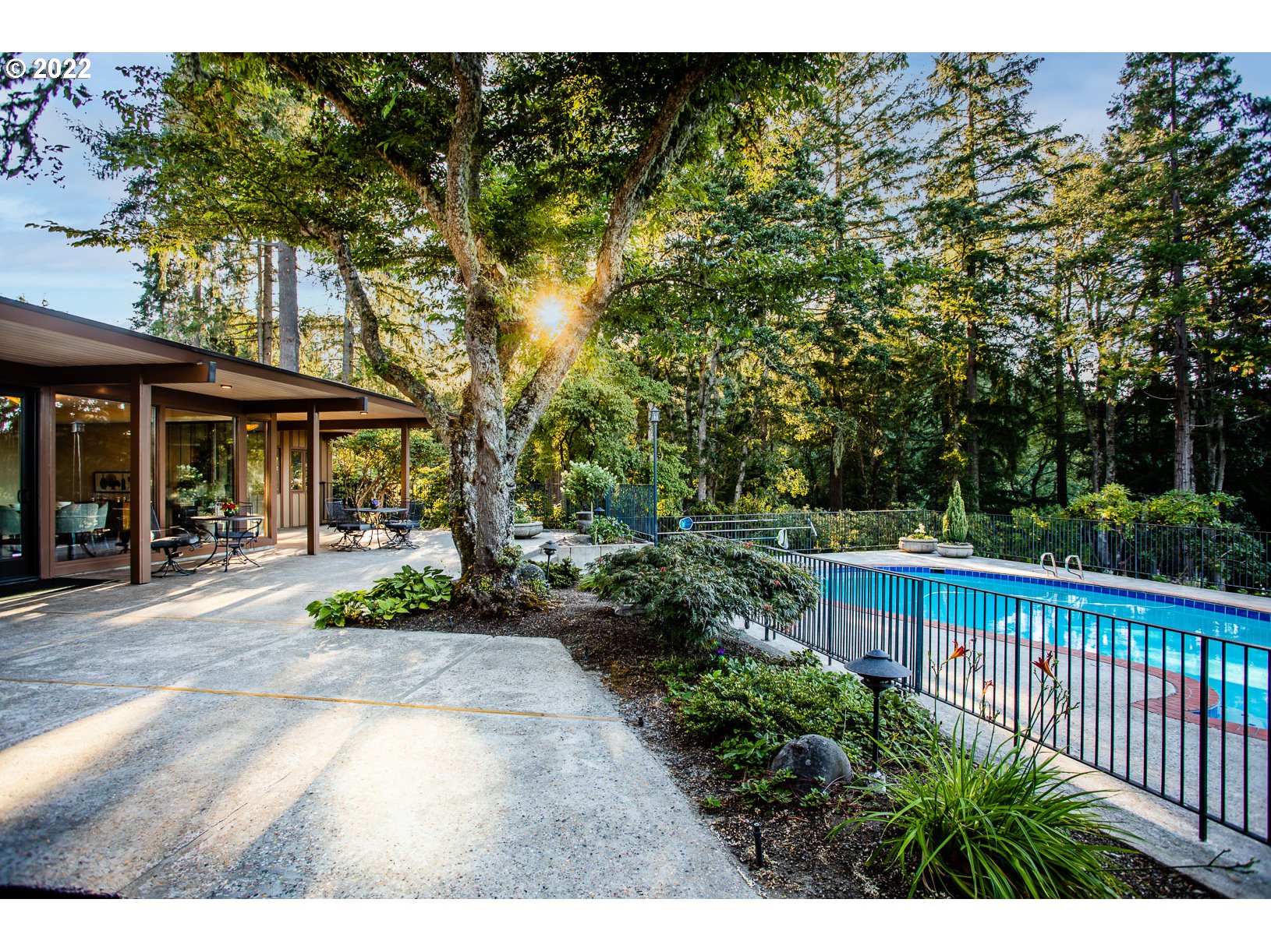3540 Black Oak Road Eugene, OR 97405 - Photo 5 of 32 Gallery Image 5