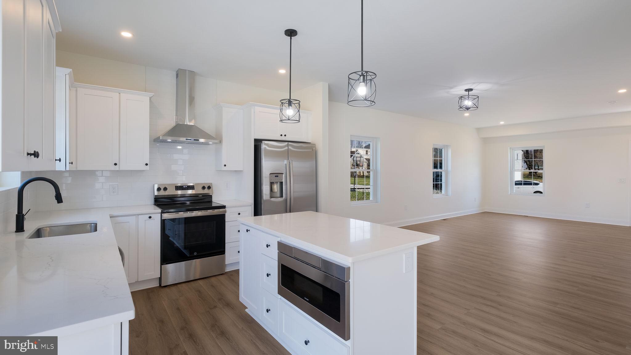 108 Patterson Road Aston, PA 19014 - Photo 7 of 39 Quartz countertops