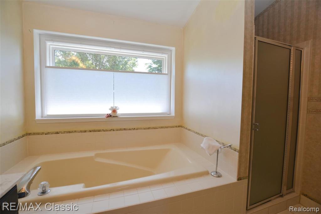 24321 Woodham Road Novi, MI 48374 - Photo 27 of 45