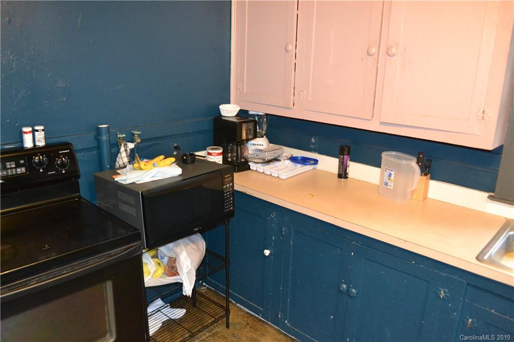 315 Pritchard Road, Unit 1&2 Candler, NC 28715 - Photo 10 of 11 Gallery Image 10