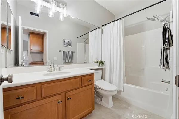 $1,150,000 | 143 Lockford, Irvine, CA 92602