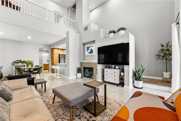 $1,150,000 | 143 Lockford, Irvine, CA 92602