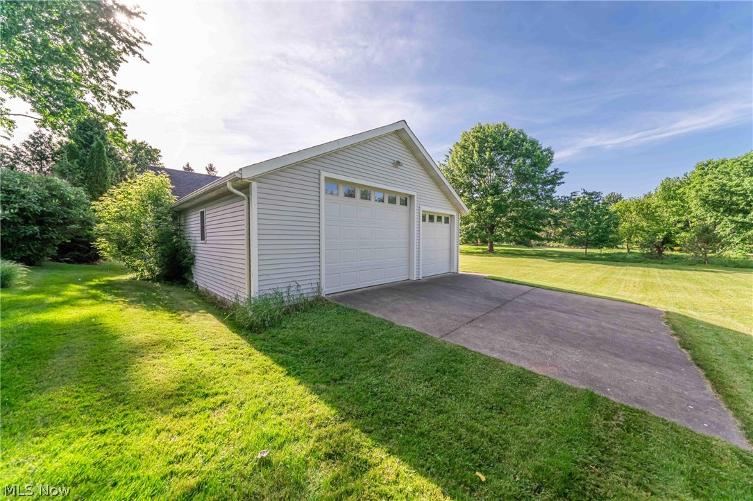 4351 Stoney Ridge Road Avon, OH 44011 - Photo 40 of 48