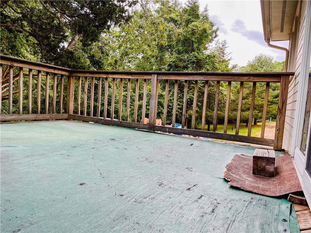102 Kuehn Road Hopkinton, RI 02804 - Photo 30 of 42 Deck