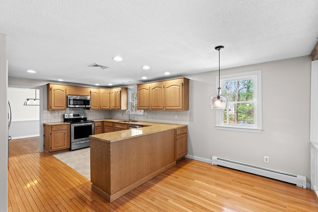 36 Cooke Road Plymouth, MA 02360 - Photo 5 of 36