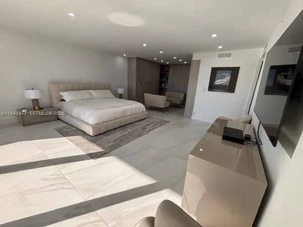 $8,750 | 19707 Turnberry Way, Unit 23J, Aventura, FL 33180