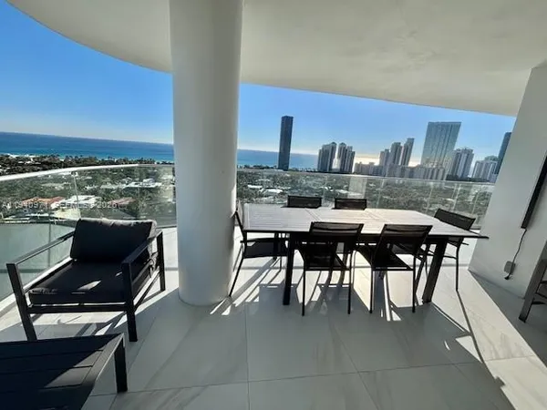 $8,750 | 19707 Turnberry Way, Unit 23J, Aventura, FL 33180