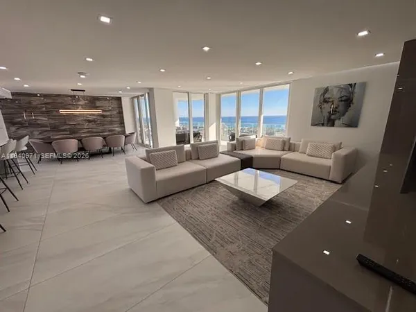 $8,750 | 19707 Turnberry Way, Unit 23J, Aventura, FL 33180