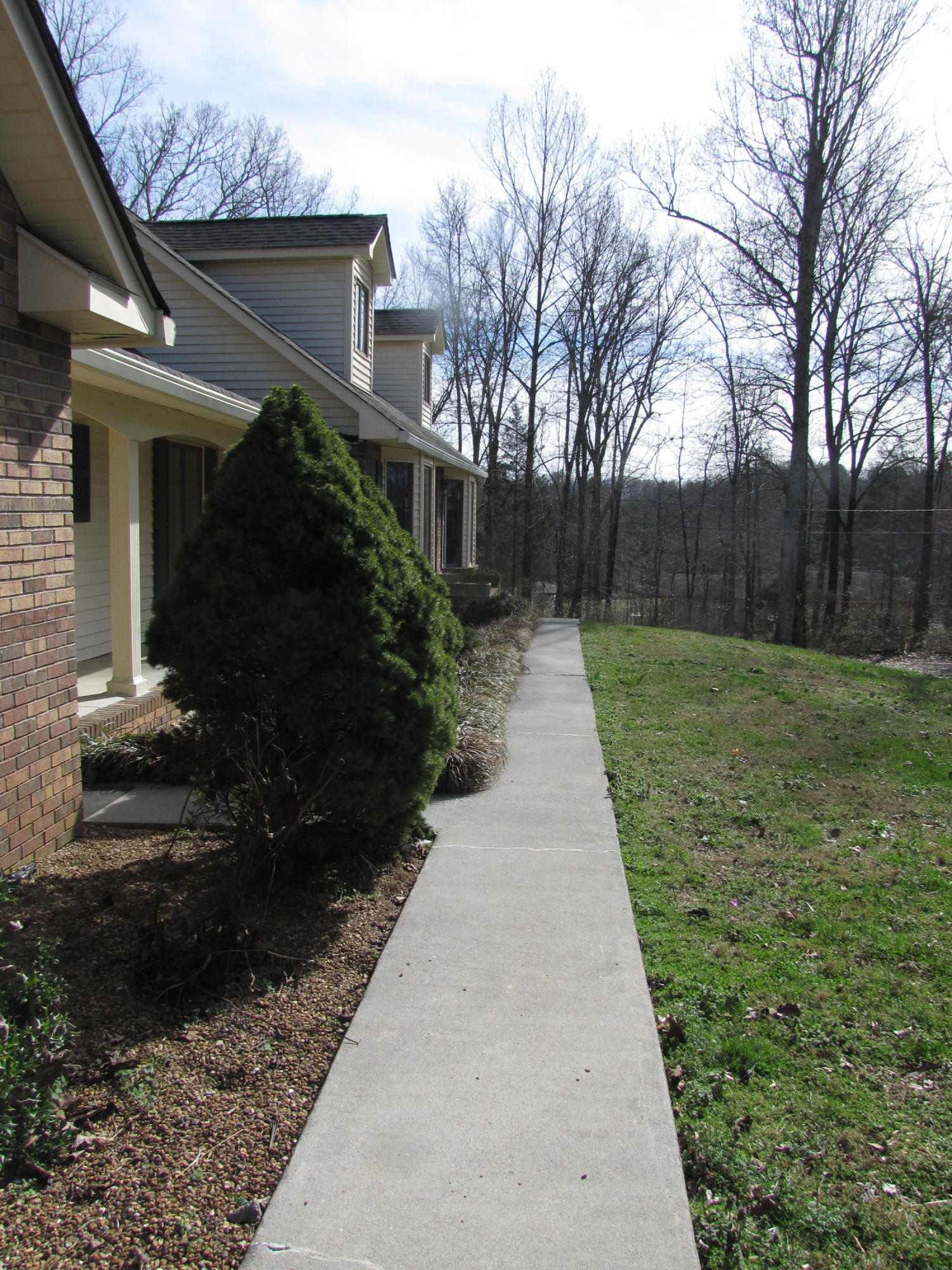 131 Duff Road Lenoir City, TN 37771 - Photo 4 of 31 IMG_1262