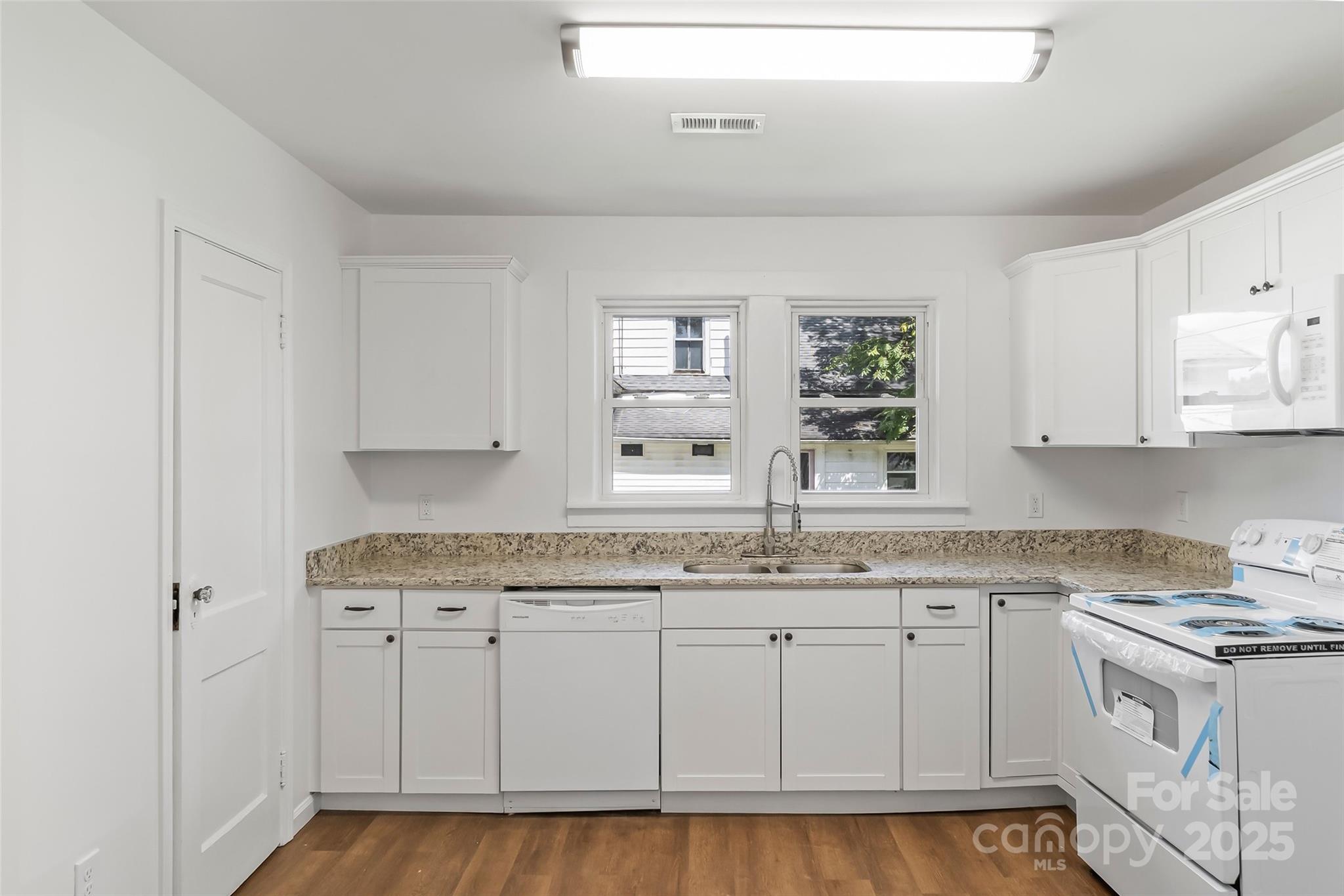 107 Rhyne Street Morganton, NC 28655 - Photo 8 of 18 Gallery Image 8