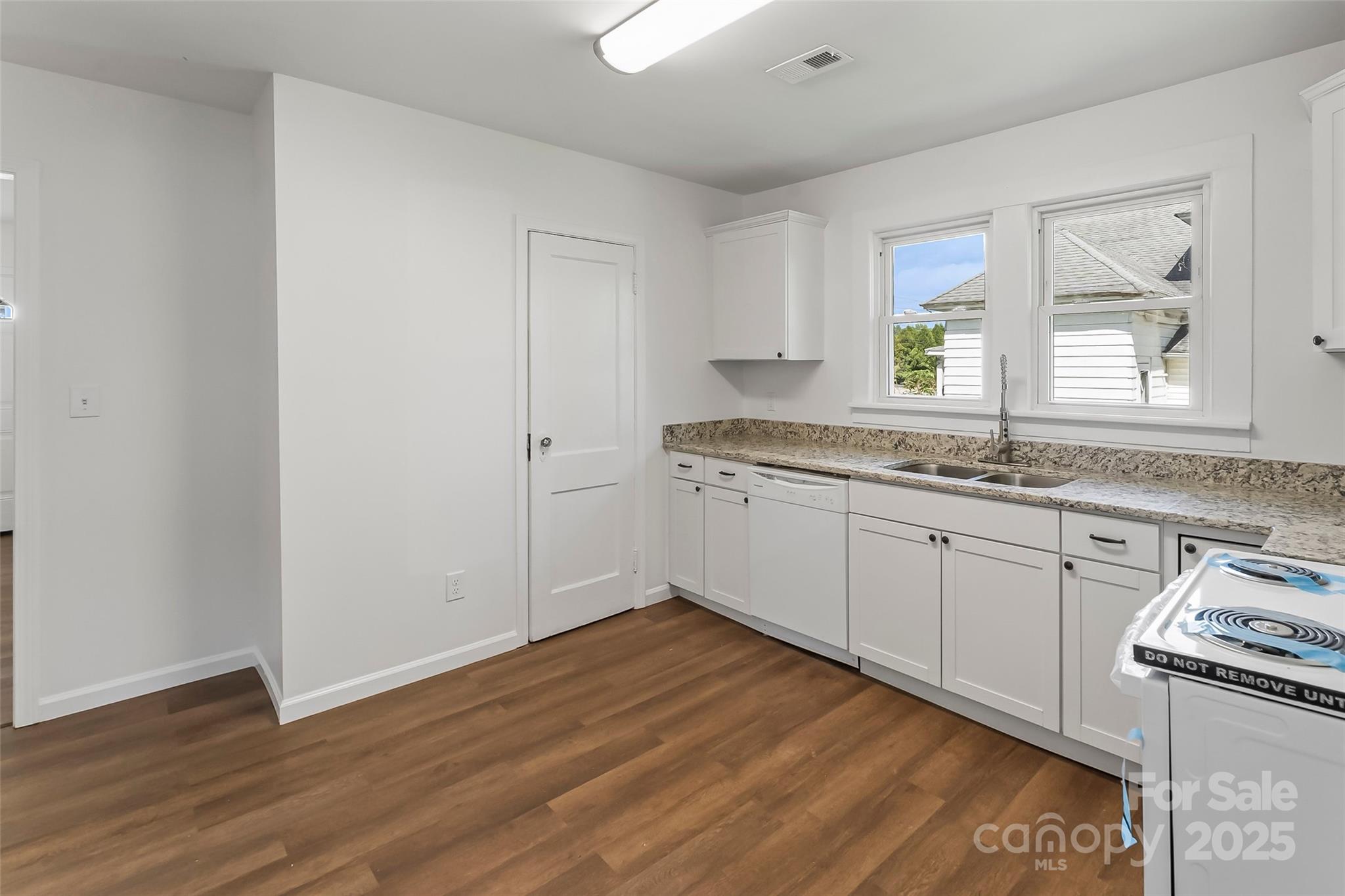 107 Rhyne Street Morganton, NC 28655 - Photo 9 of 18 Gallery Image 9