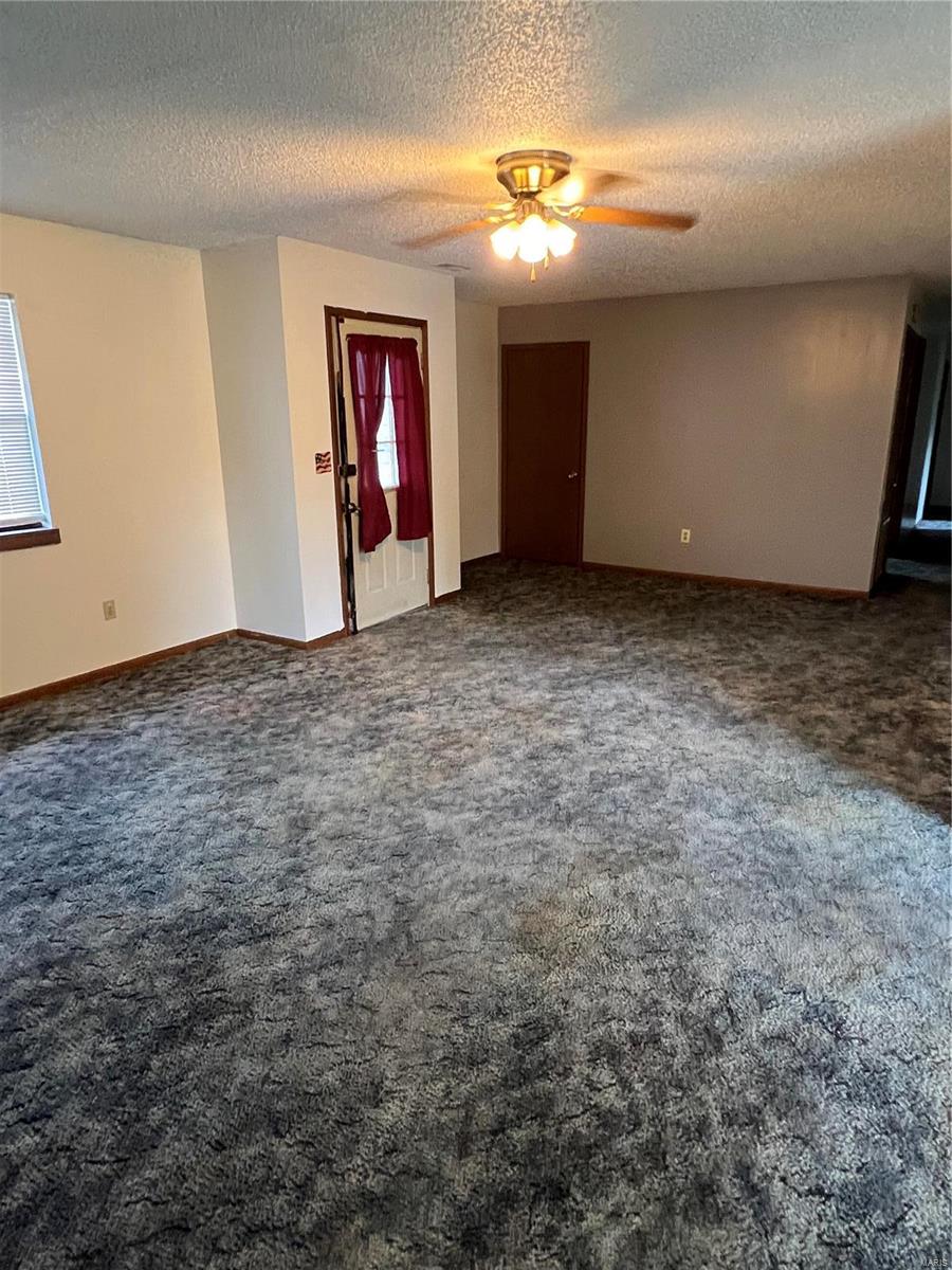 13981 Bobwhite Drive Plato, MO 65552 - Photo 11 of 24