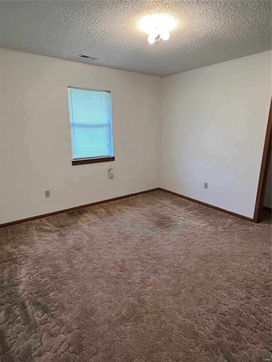 13981 Bobwhite Drive Plato, MO 65552 - Photo 12 of 24