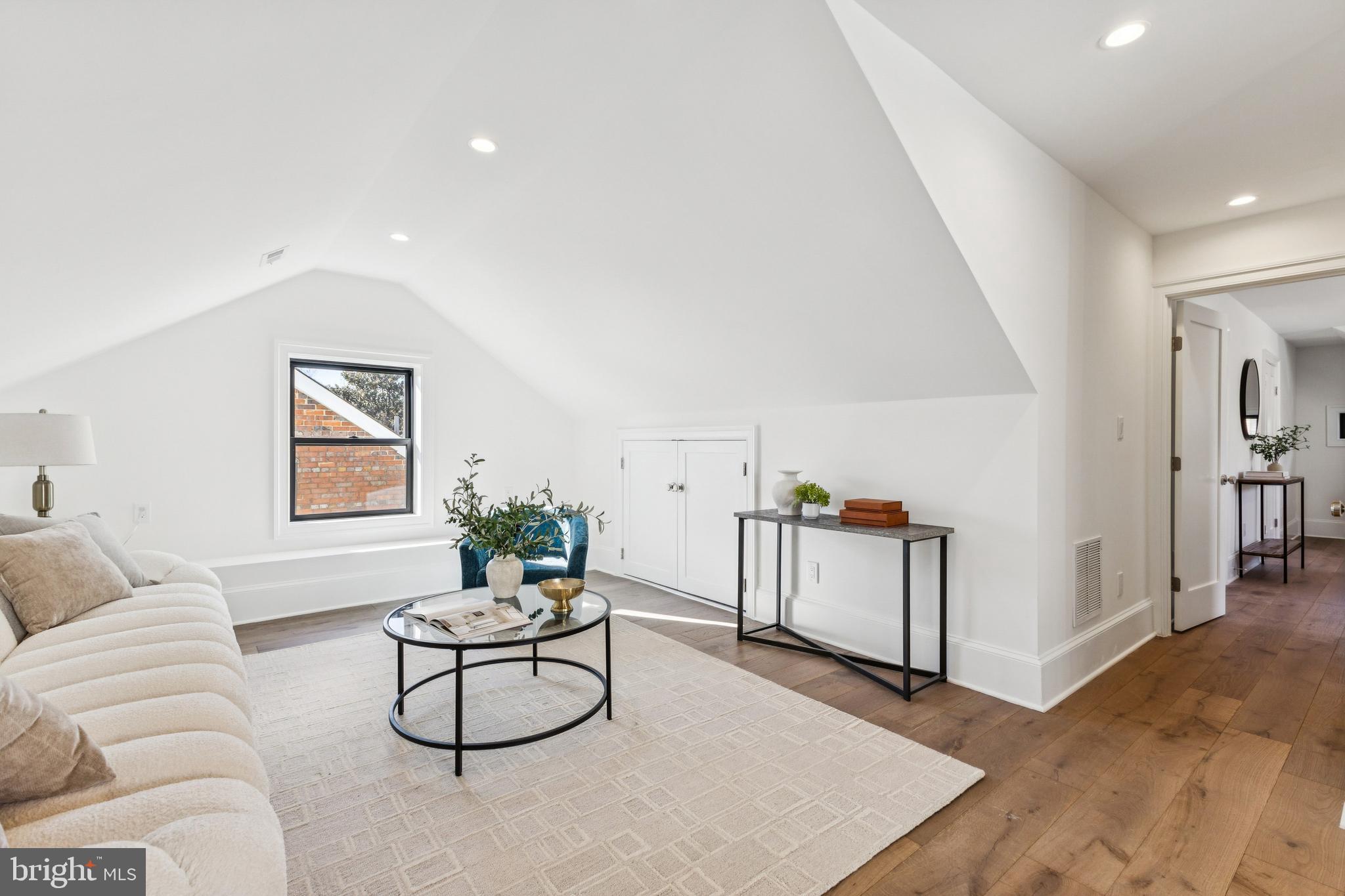 5346 Nebraska Avenue Northwest Washington, DC 20015 - Photo 25 of 39