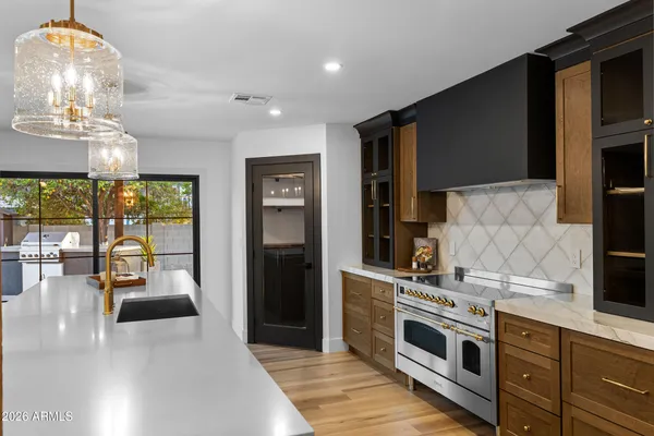$1,699,900 | 1821 East Lynwood Street, Mesa, AZ 85203