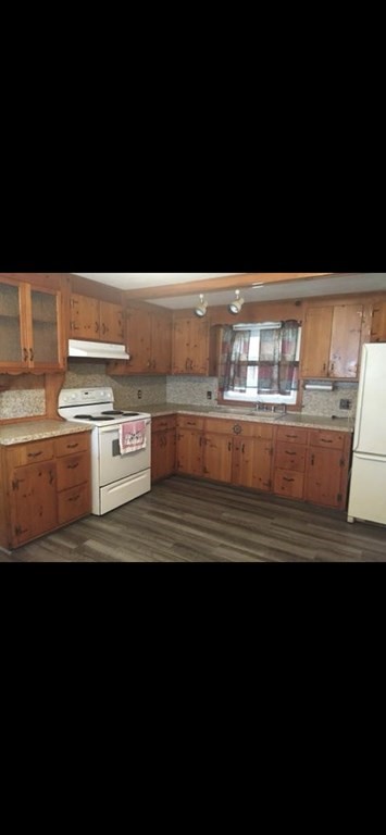 71 Kulig Street Springfield, MA 01104 - Photo 8 of 21 Gallery Image 8
