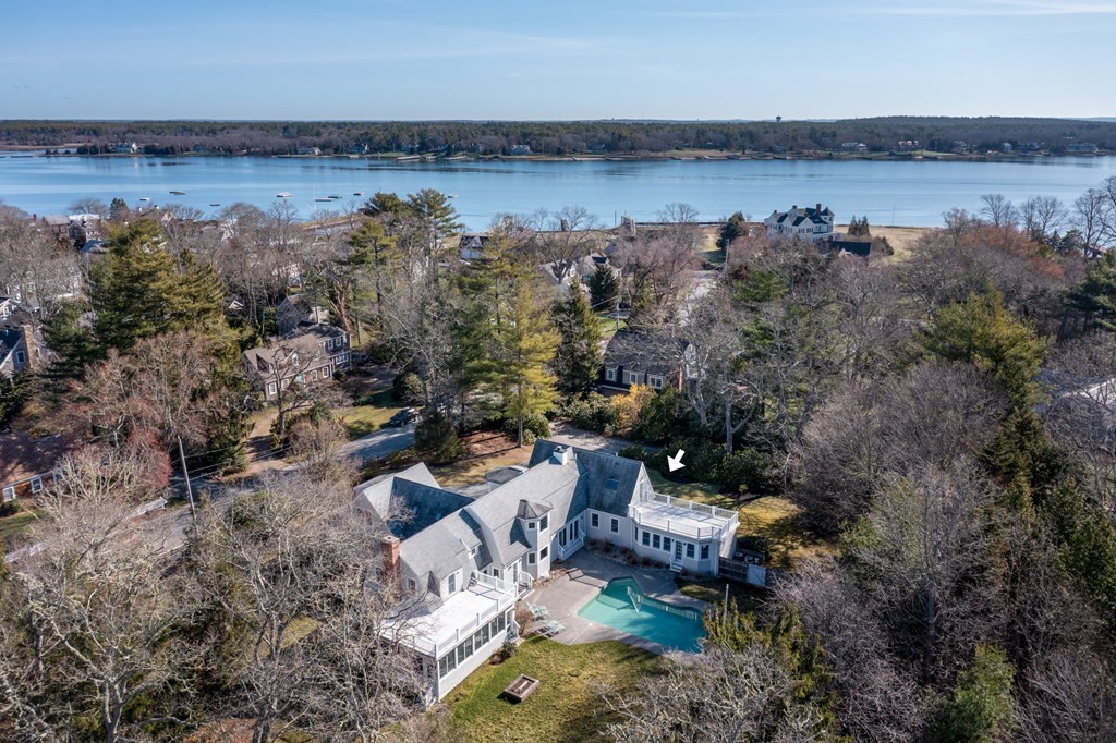 20 Vine Street Marion, MA 02738 - Photo 1 of 40 Gallery Image 1