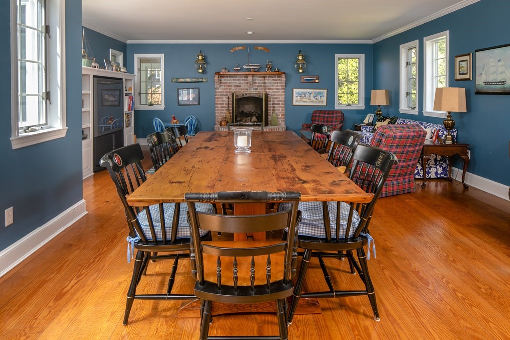 20 Vine Street Marion, MA 02738 - Photo 14 of 40 Gallery Image 14