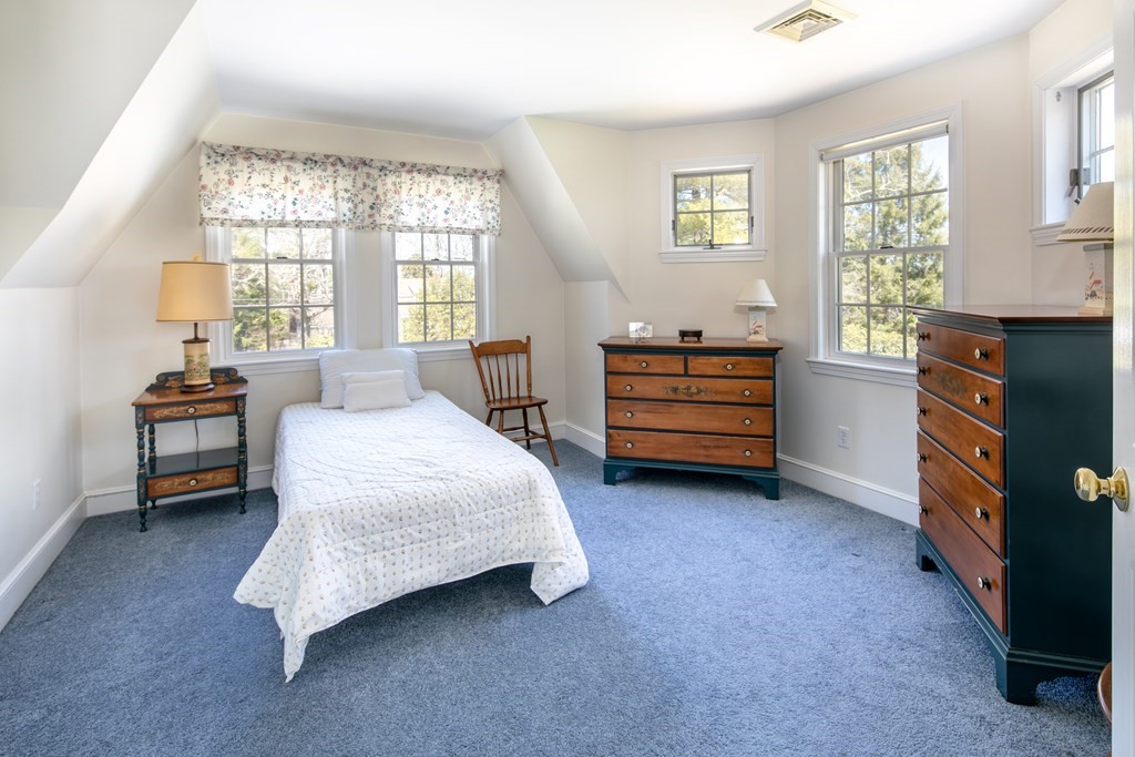 20 Vine Street Marion, MA 02738 - Photo 28 of 40 Gallery Image 28
