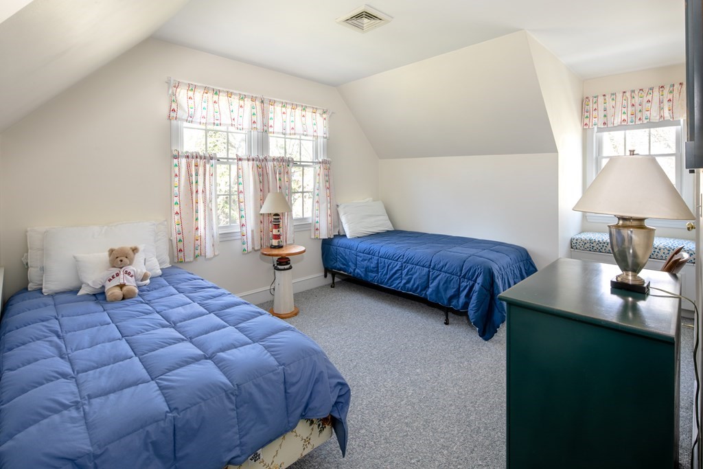 20 Vine Street Marion, MA 02738 - Photo 34 of 40 Gallery Image 34