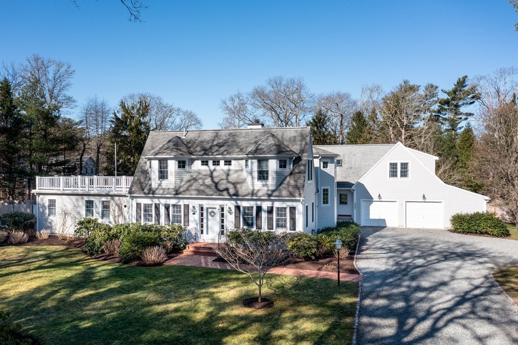 20 Vine Street Marion, MA 02738 - Photo 5 of 40 Gallery Image 5