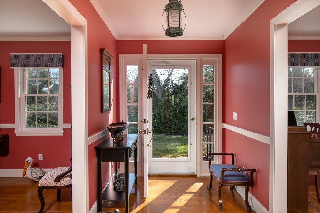 20 Vine Street Marion, MA 02738 - Photo 6 of 40 Gallery Image 6