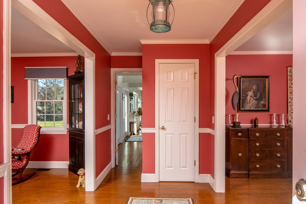 20 Vine Street Marion, MA 02738 - Photo 7 of 40 Gallery Image 7