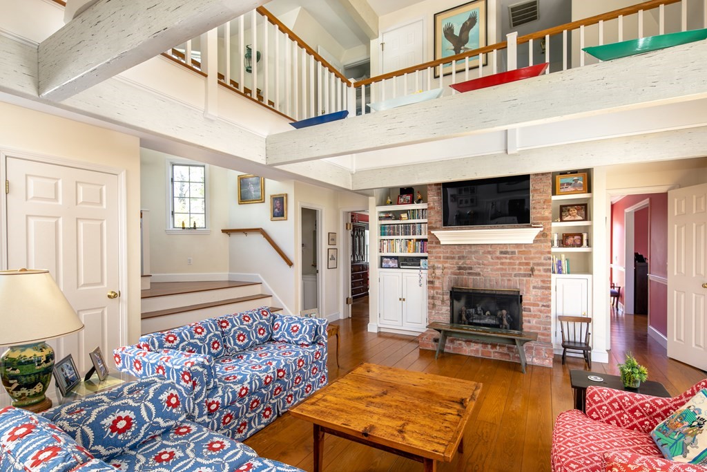 20 Vine Street Marion, MA 02738 - Photo 9 of 40 Gallery Image 9