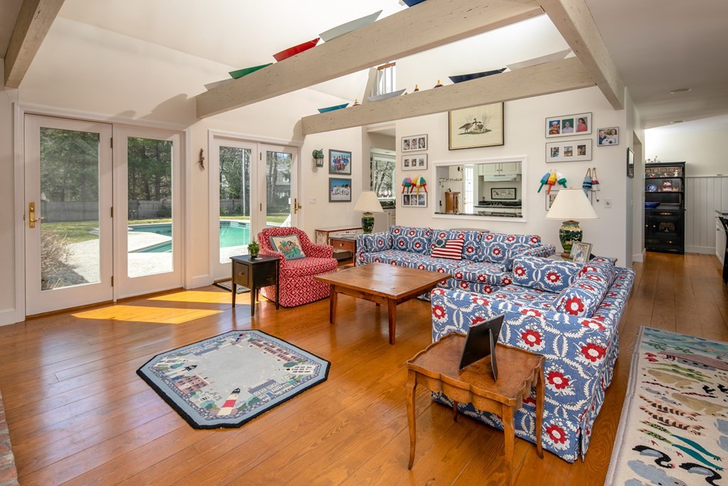 20 Vine Street Marion, MA 02738 - Photo 10 of 40 Gallery Image 10