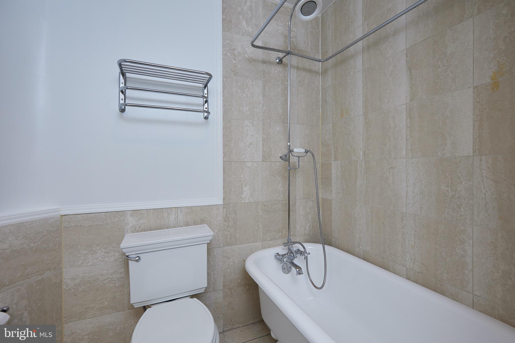 1702 Q Street Northwest, Unit 2 Washington, DC 20009 - Photo 15 of 31