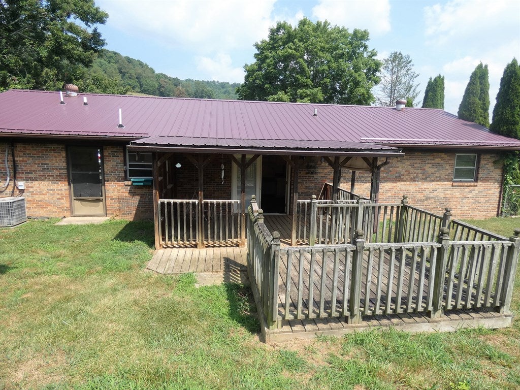 2936 Cedar Springs Road Sugar Grove, VA 24375 - Photo 5 of 47 Gallery Image 5