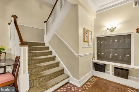 $400,000 | 1869 Mintwood Place Northwest, Unit 24, Washington, DC 20009