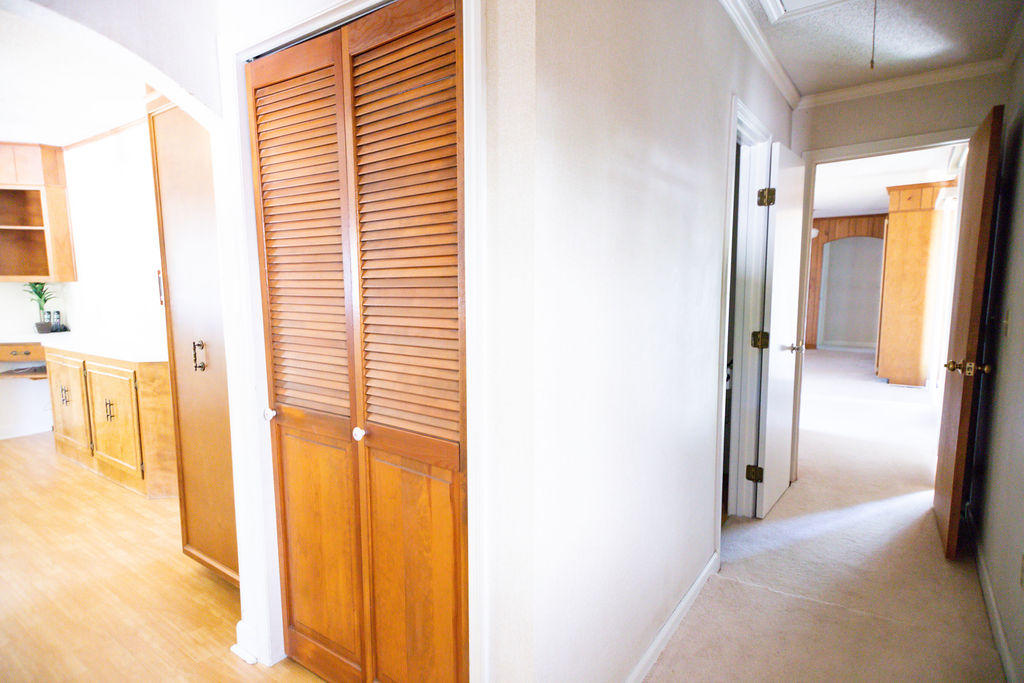 110 Silverhill Road Walterboro, SC 29488 - Photo 14 of 27 Foyer
