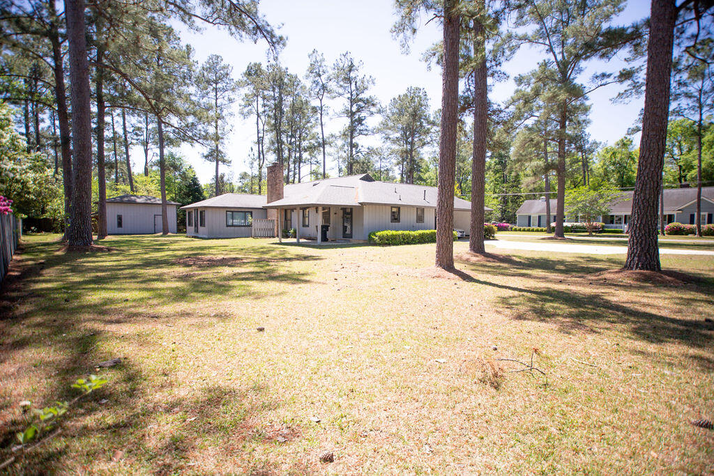 110 Silverhill Road Walterboro, SC 29488 - Photo 3 of 27 side/backyard