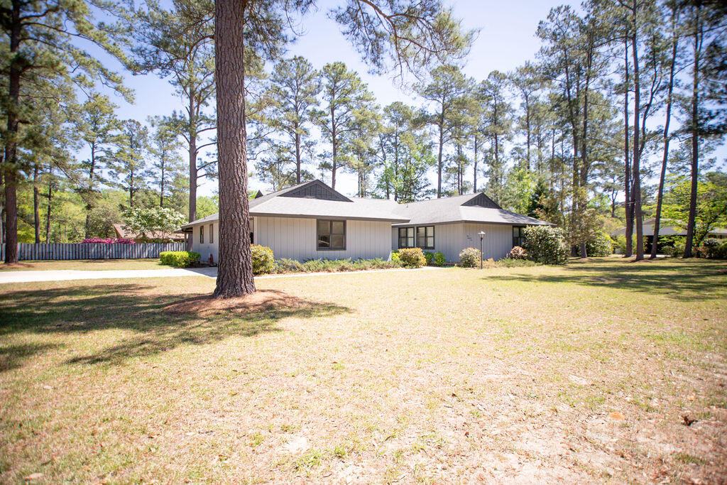 110 Silverhill Road Walterboro, SC 29488 - Photo 6 of 27 2 car attached