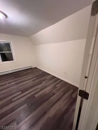 $1,550 | 379 21st Street, Irvington, NJ 07111