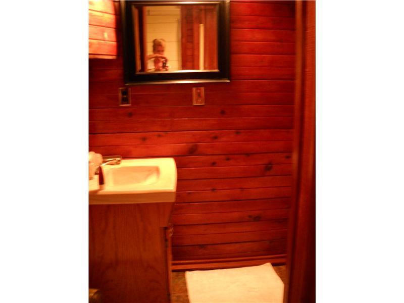 72 Herbst Road Coraopolis, PA 15108 - Photo 23 of 24 Full Bath.
