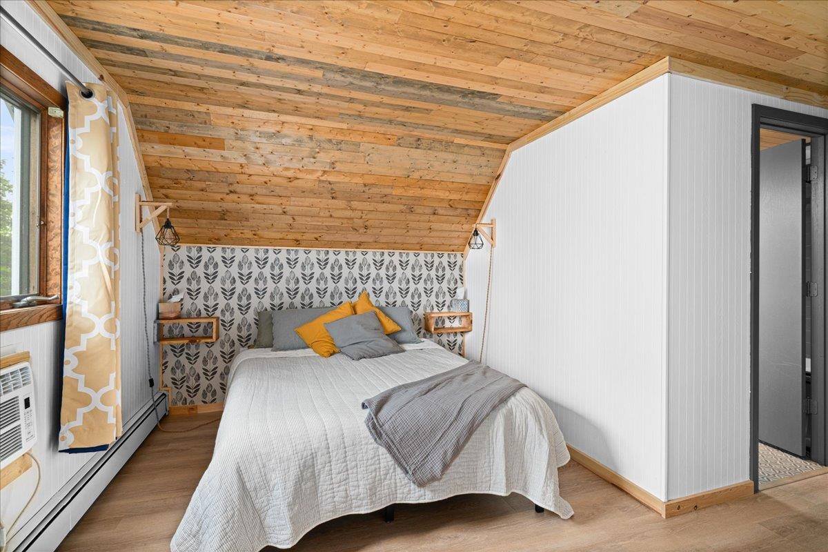 5923 North Shore Drive Duluth, MN 55804 - Photo 16 of 38