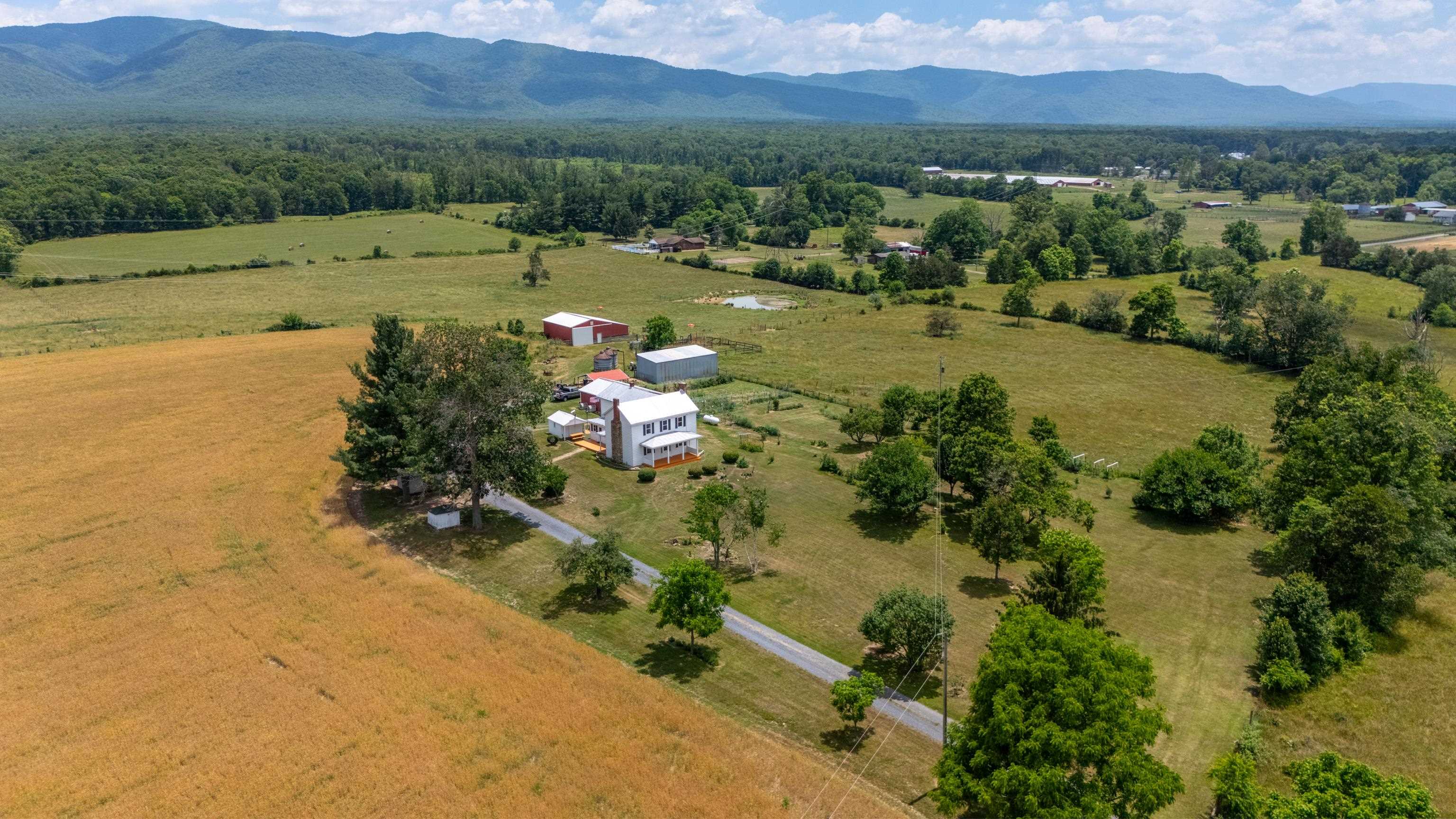 139 Teter Road Grottoes, VA 24441 - Photo 10 of 68
