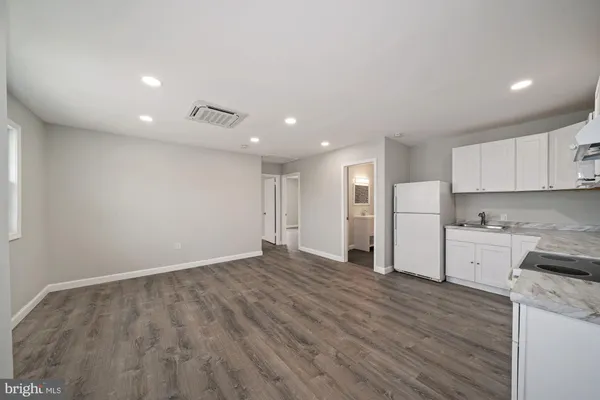 $1,950 | 22929 Frederick Road, Unit UTILITIES, Clarksburg, MD 20871