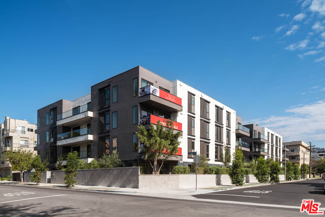 411 South Hamel Road, Unit 401 Los Angeles, CA 90048 - Photo 19 of 19 a front view of a building