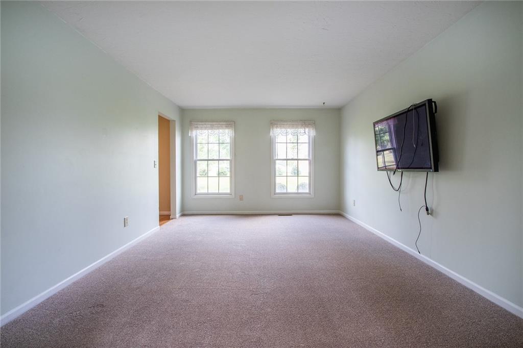 871 Six Pine Ranch Road Batesville, IN 47006 - Photo 7 of 29
