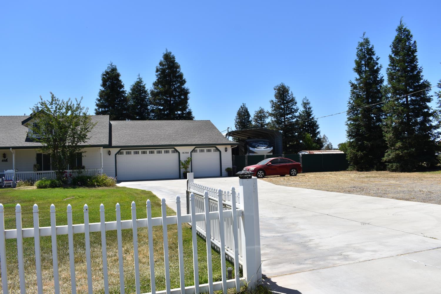 16398 Anaconda Road Madera, CA 93636 - Photo 3 of 43