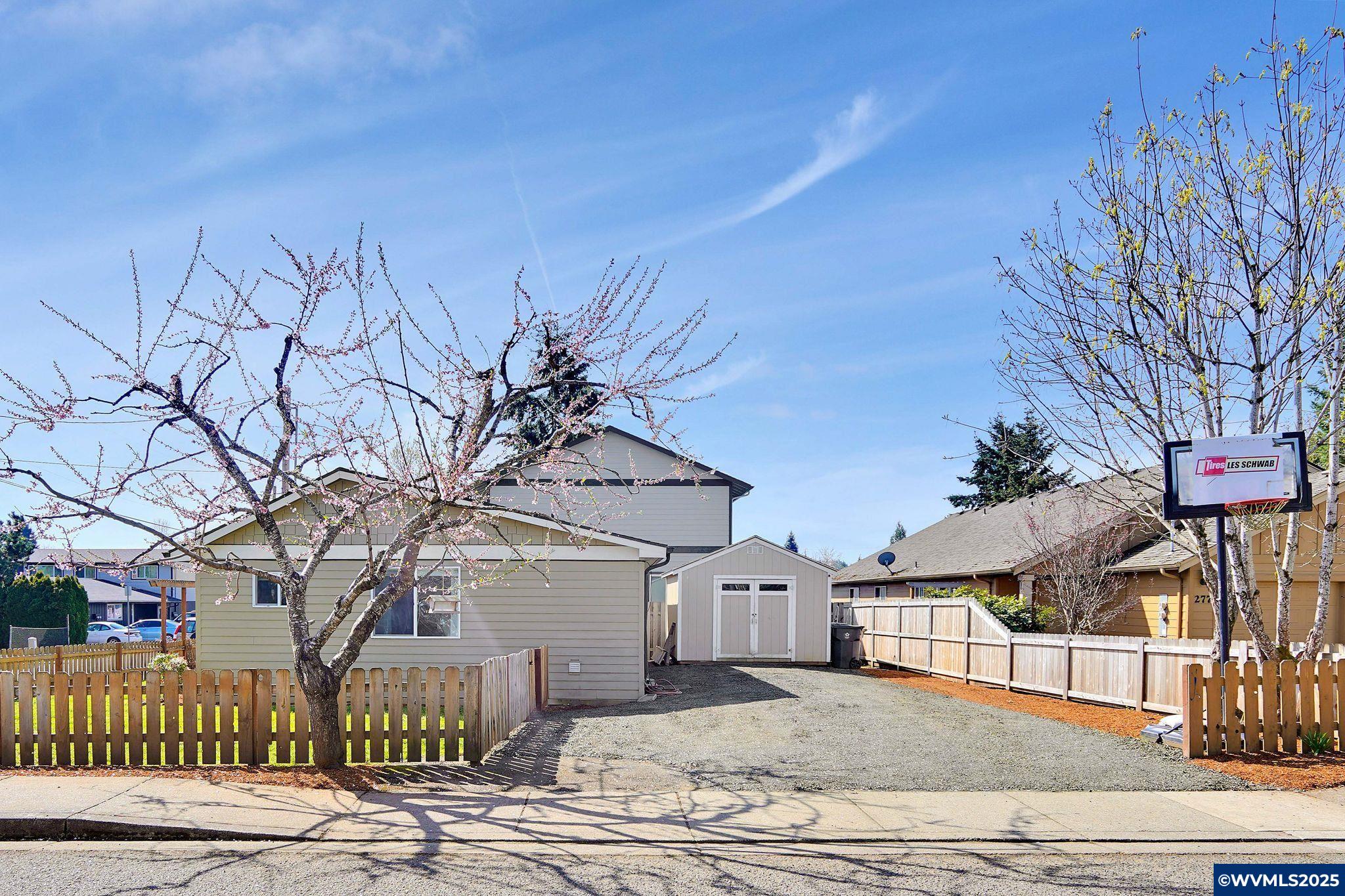 321 Southeast Davis Street Dallas, OR 97338 - Photo 25 of 26 Gallery Image 25